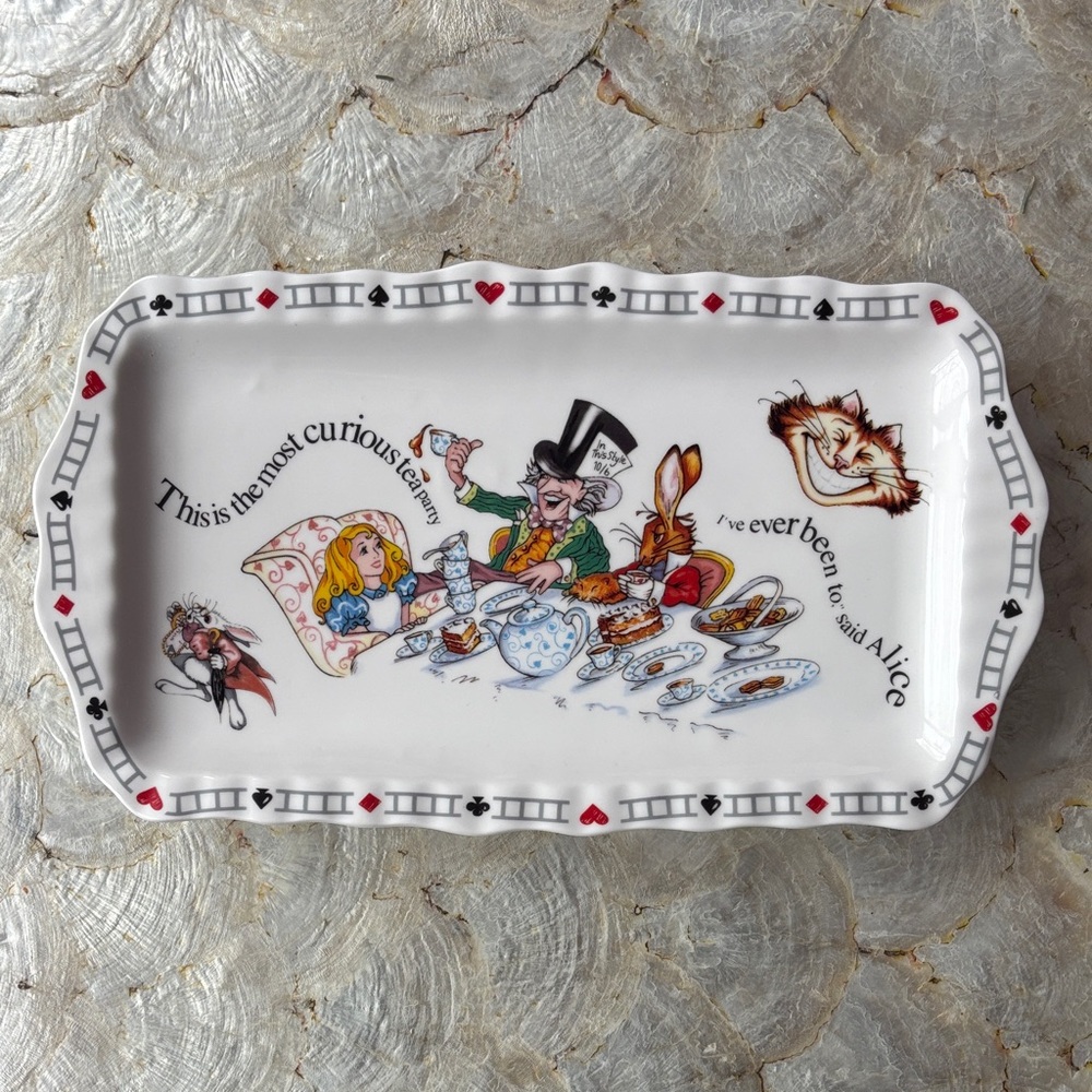 🐰✨HOST PICK ✨🐰 Alice in Wonderland Mad Hatter Tea Party Rectangular Trinket Tray